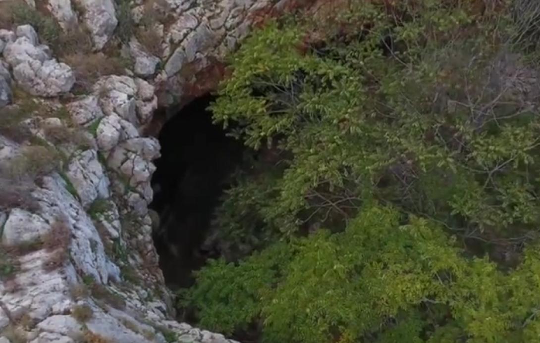 Σπήλαιο Σκοτεινού