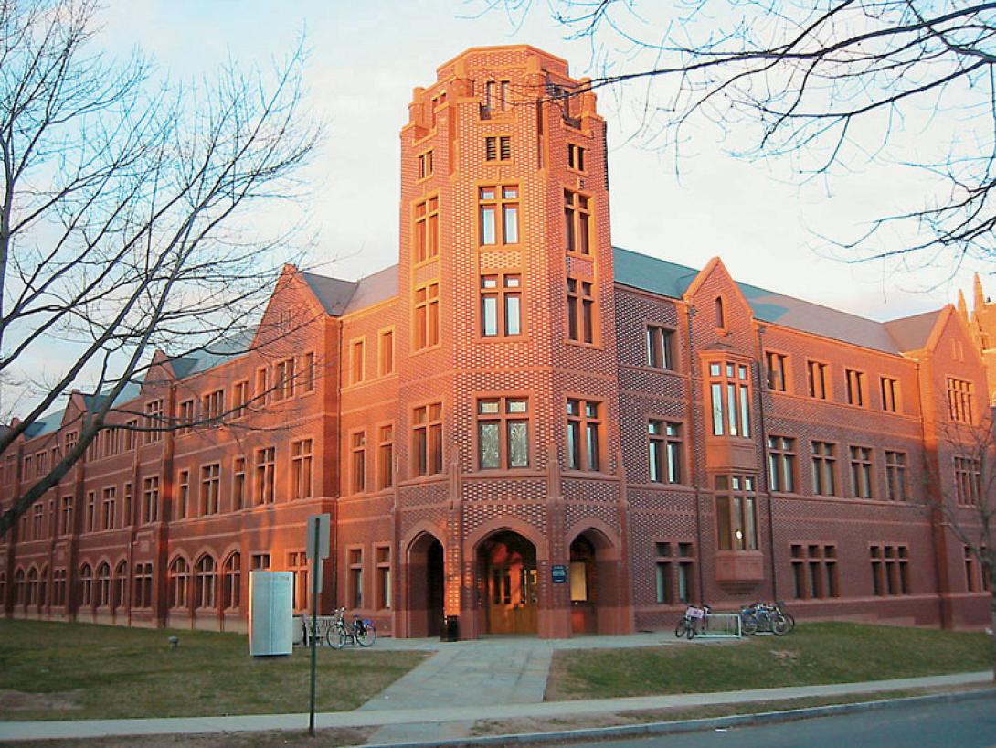 Σπουδές στις ΗΠΑ για τα παιδιά των ... οικονομικά ευκατάστατων