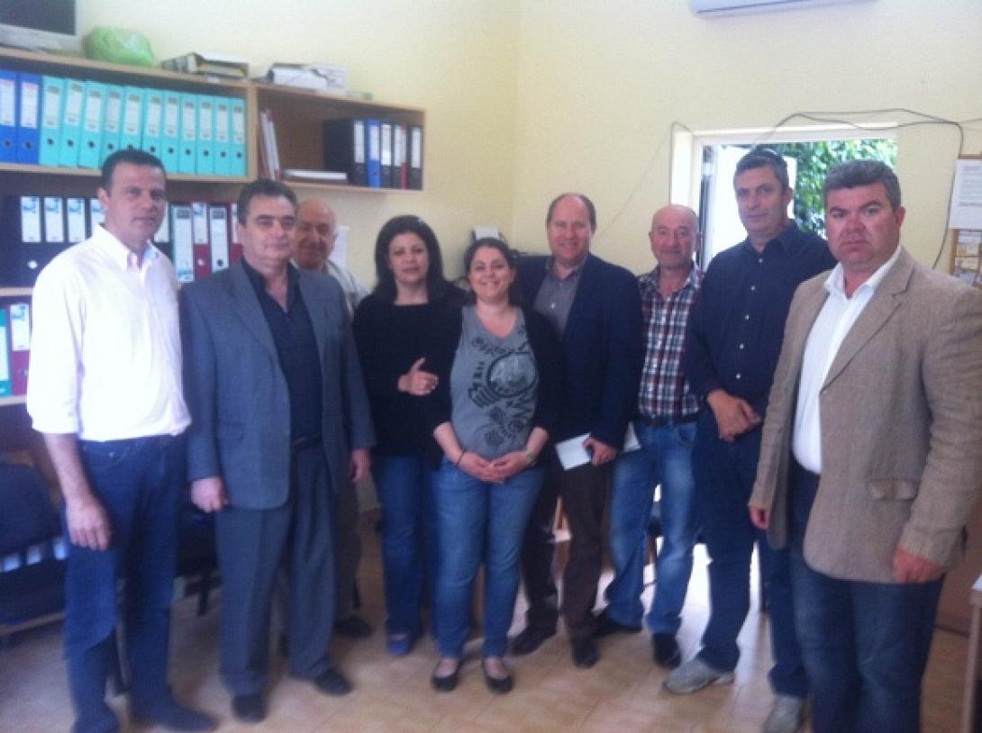 Συνάντηση Μανώλη Σταματάκη με τον Σύλλογο Γονέων Τριτέκνων Χανίων