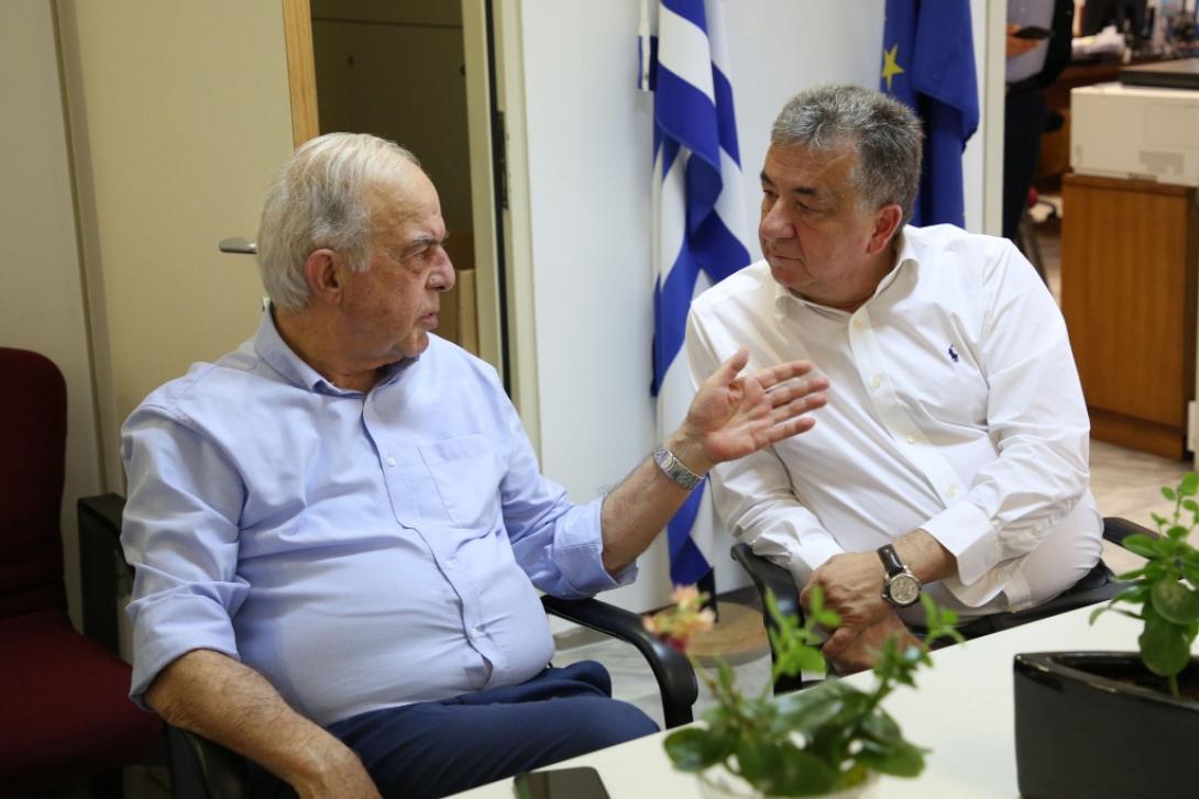 Αρναουτάκης Λαμπρινός