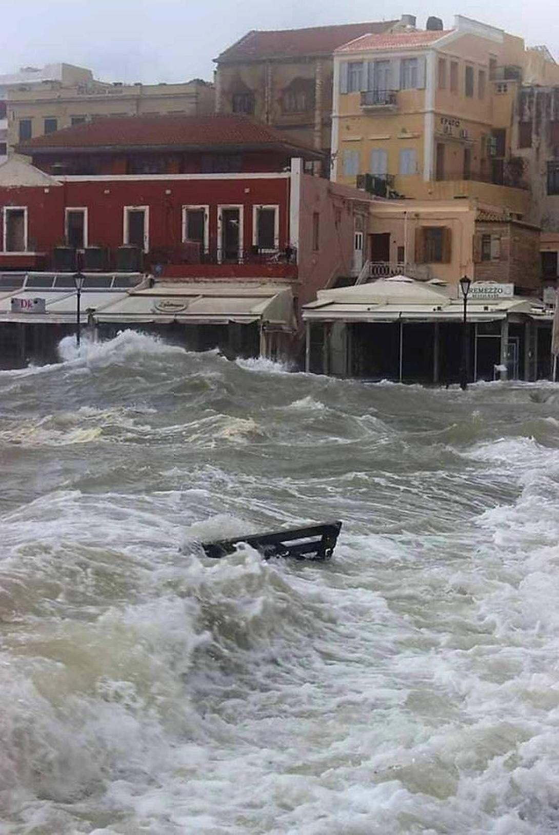 λιμάνι χανίων πλημμύρα