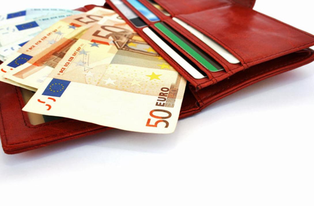 ΕΝΦΙΑ τέλος - Ειδικός φόρος για περιουσία άνω των 300.000 ευρώ