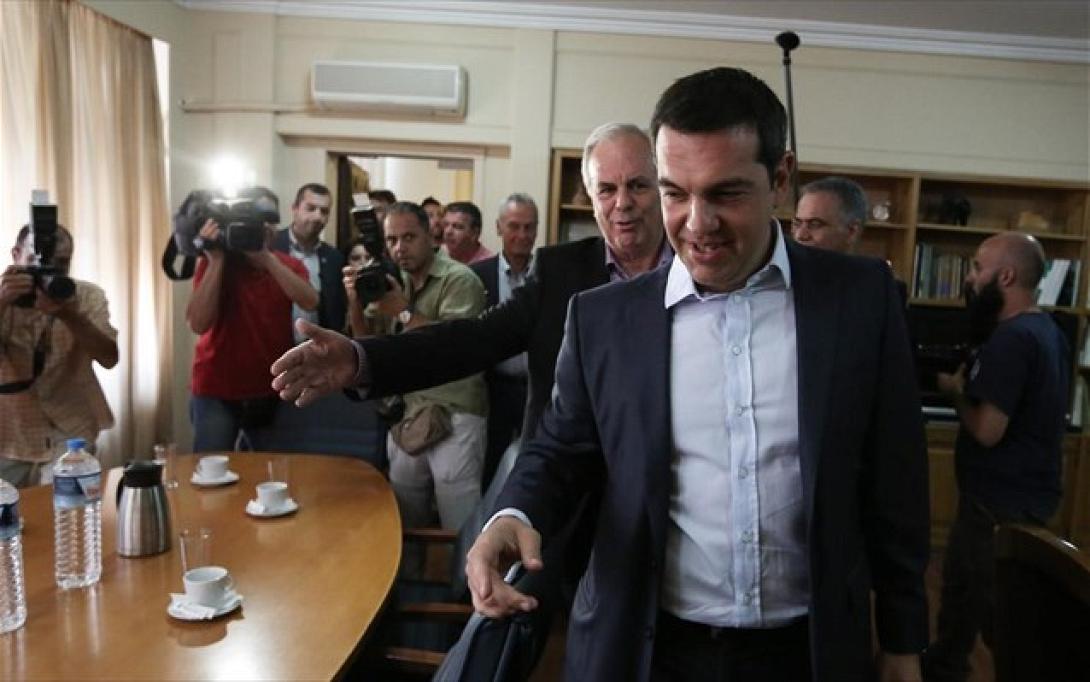 sto-upourgeio-agrotikis-anaptuksis-o-al-tsipras.jpg