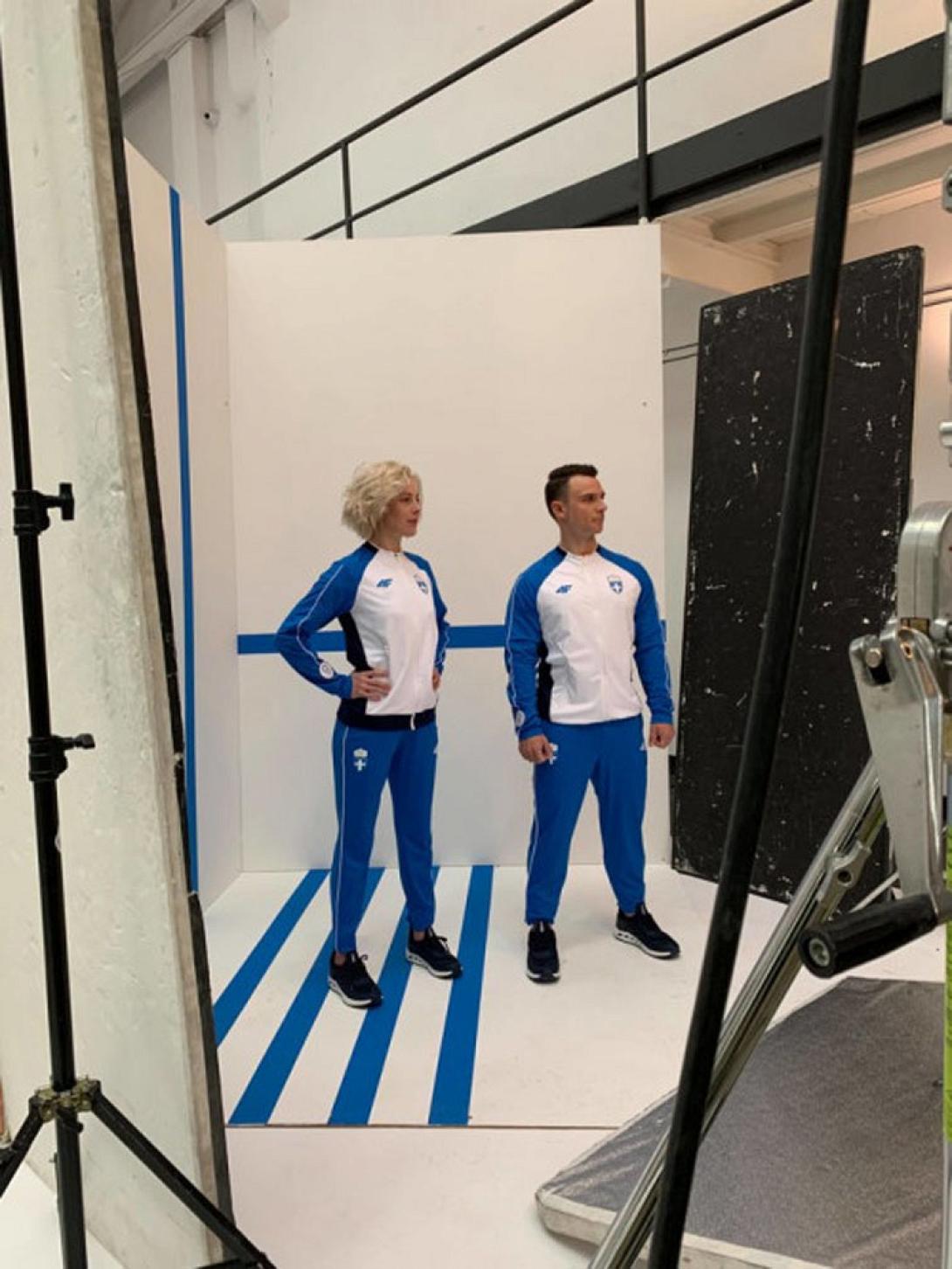 Την αθλητική ενδυμασία δοκίμασαν δύο αθλητές .jpg