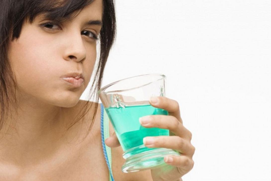 stomatiko_dialyma_me_faskomilo_kai_soda.jpg