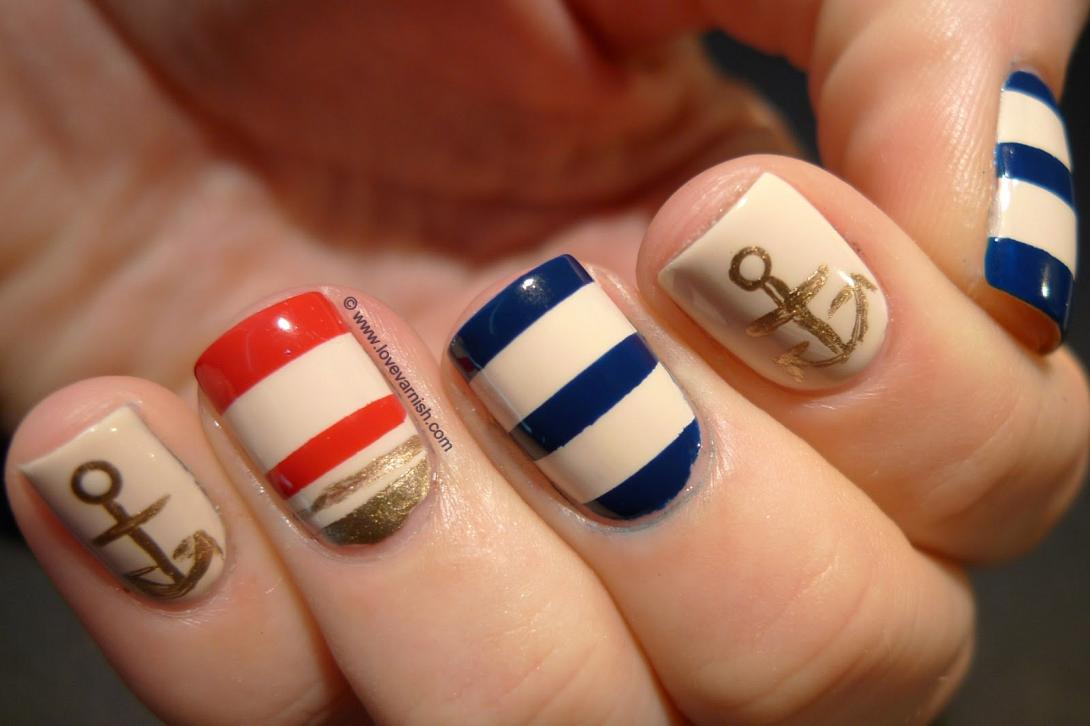 striped_manicure.jpg
