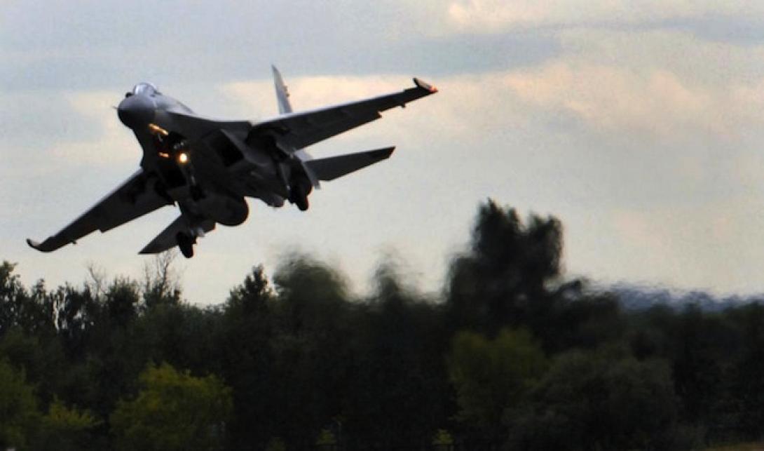 su-27-russia-belarus-air-base.jpg