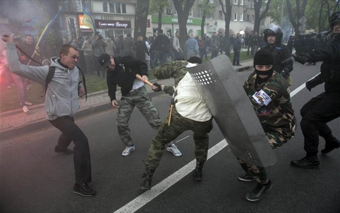 Συνεχίζονται οι συγκρούσεις στην Ουκρανία παρά τις επερχόμενες εκλογές 