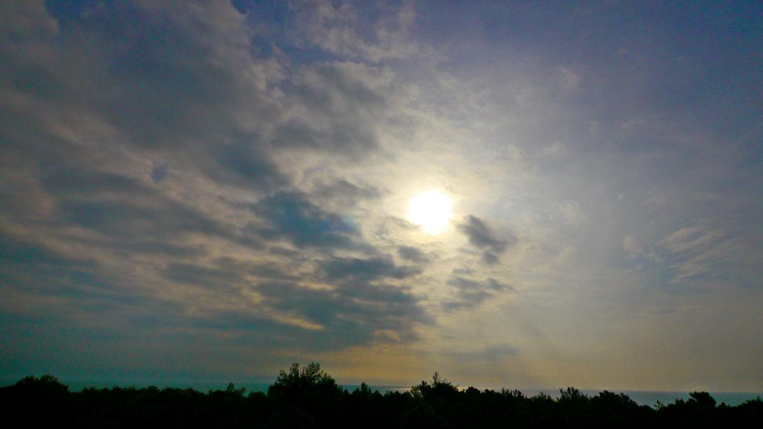 sun-clouds-sea.jpg