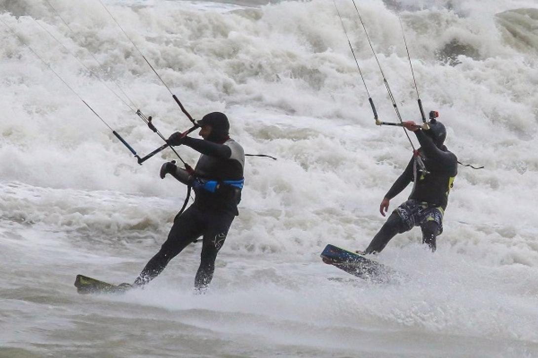 surfing.jpg