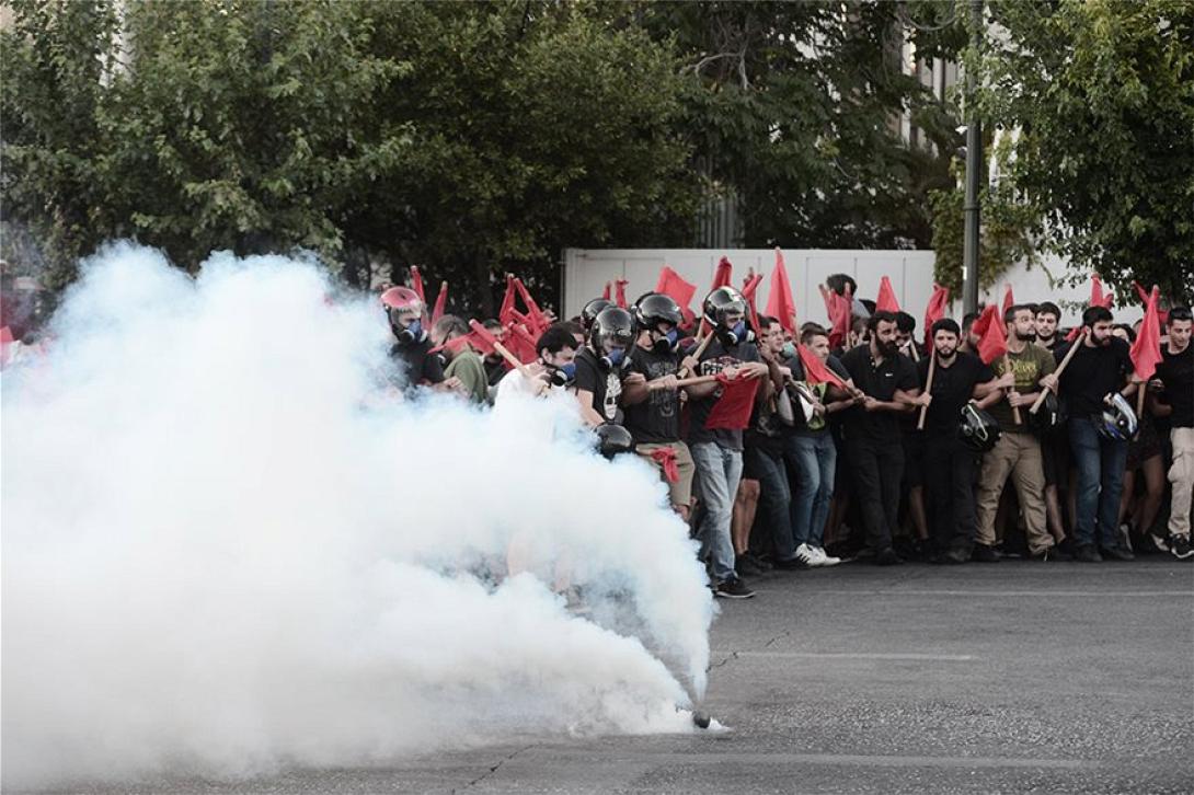 Ένταση στο Σύνταγμα.