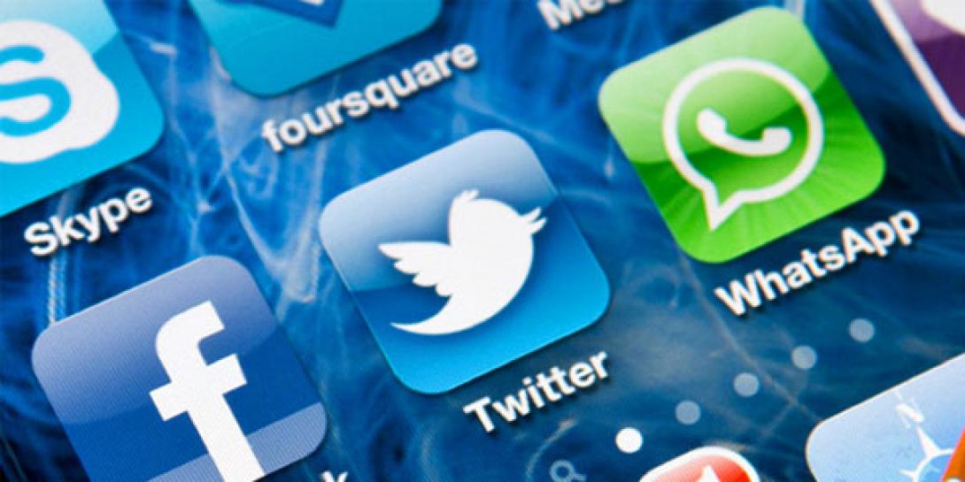 Twitter και Whatsapp 