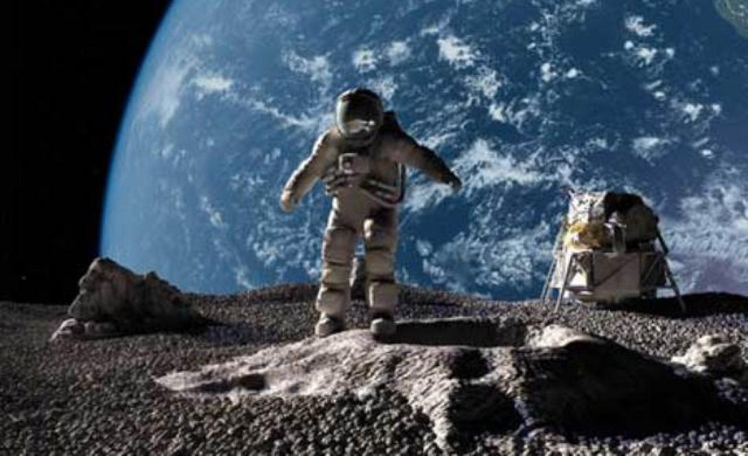 Στο &quot;σφυρί&quot; αντικείμενα του Apollo 11 από τη Σελήνη