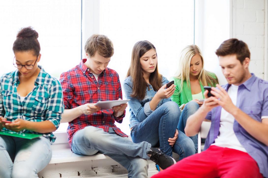 εφηβοι smartphones