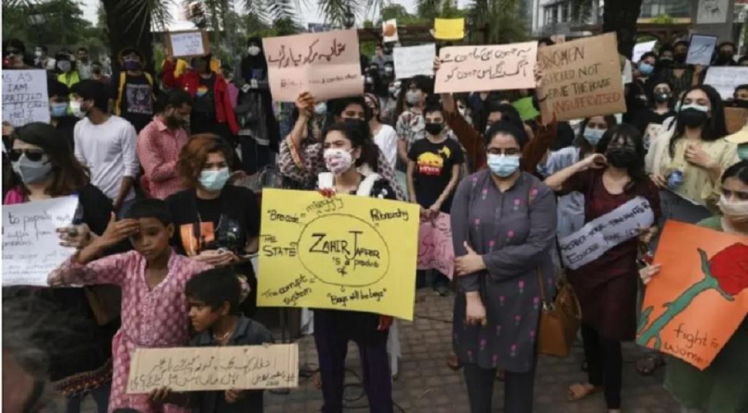 ΠΑΚΙΣΤΑΝ ΓΥΝΑΙΚΕΣ