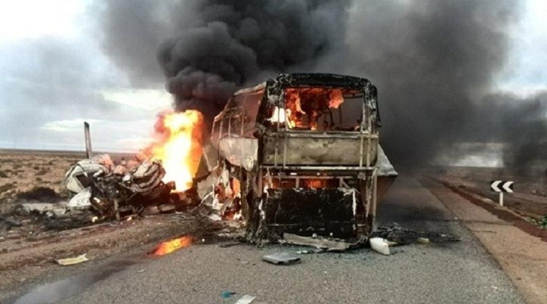 bus-crash-in-morocco.jpg