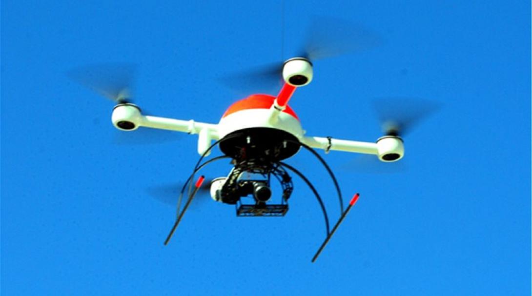 Τηλεκατευθυνόμενο ελικοπτεράκι κατέπεσε κοντά στο σπίτι του Π. Καμμένου