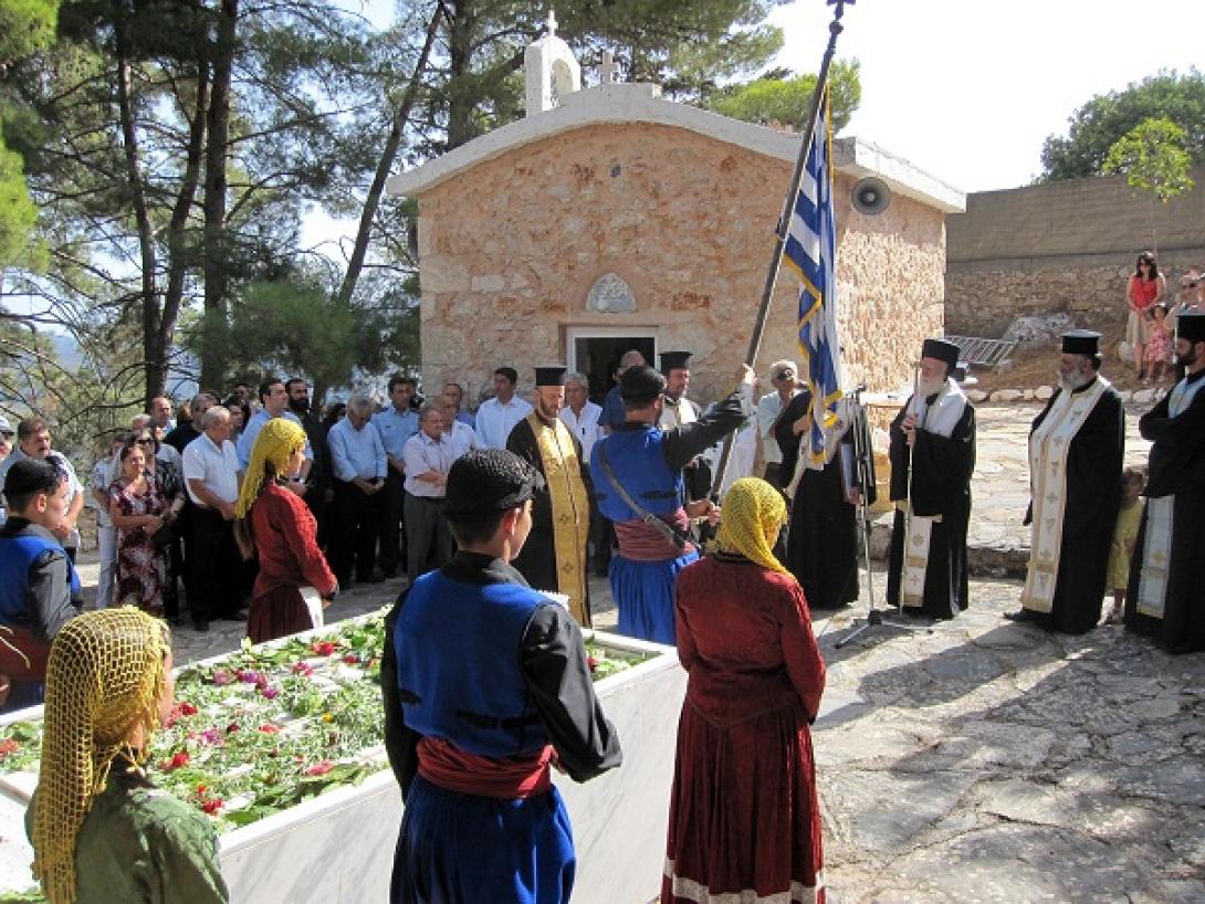 Τίμησαν τους ήρωες σε Μάραθο και Δαμάστα