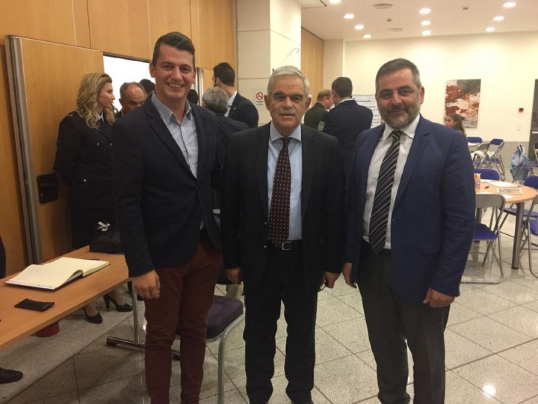 toskaskartsakisstefanakis.jpg