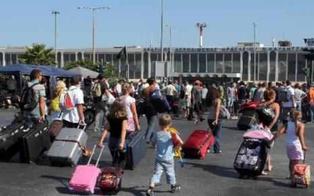 τουρίστες άγιος νικόλαος