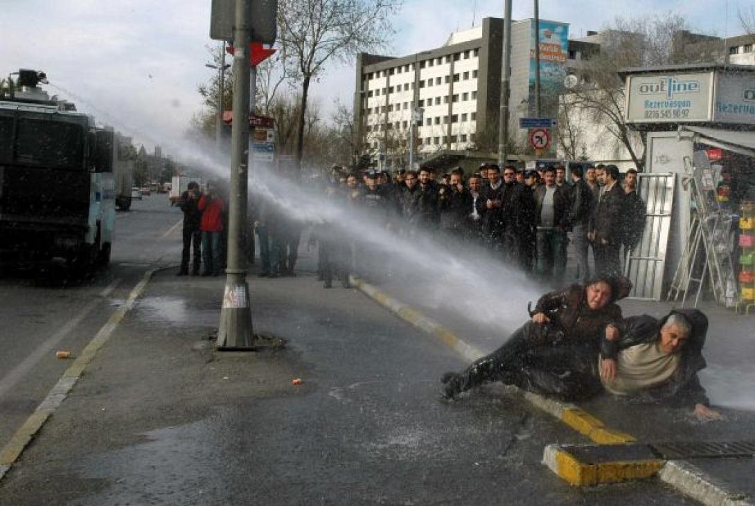 Επεισόδια για το ... Ιντερνετ στη Τουρκία
