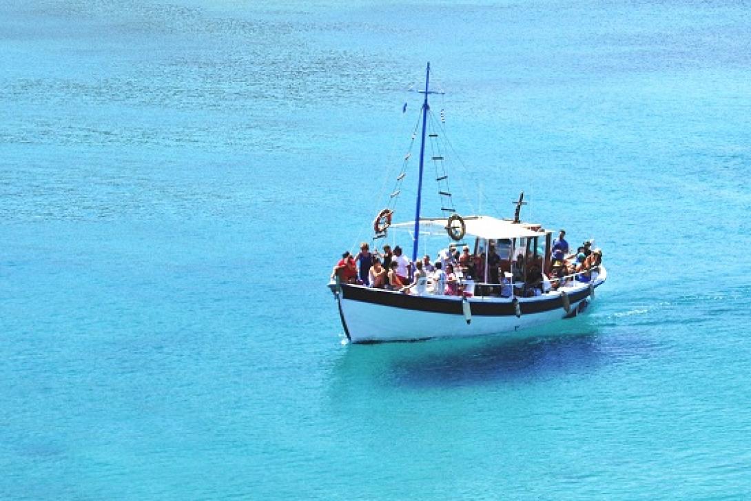 Με το τρεχαντήρι στη Σπιναλόγκα