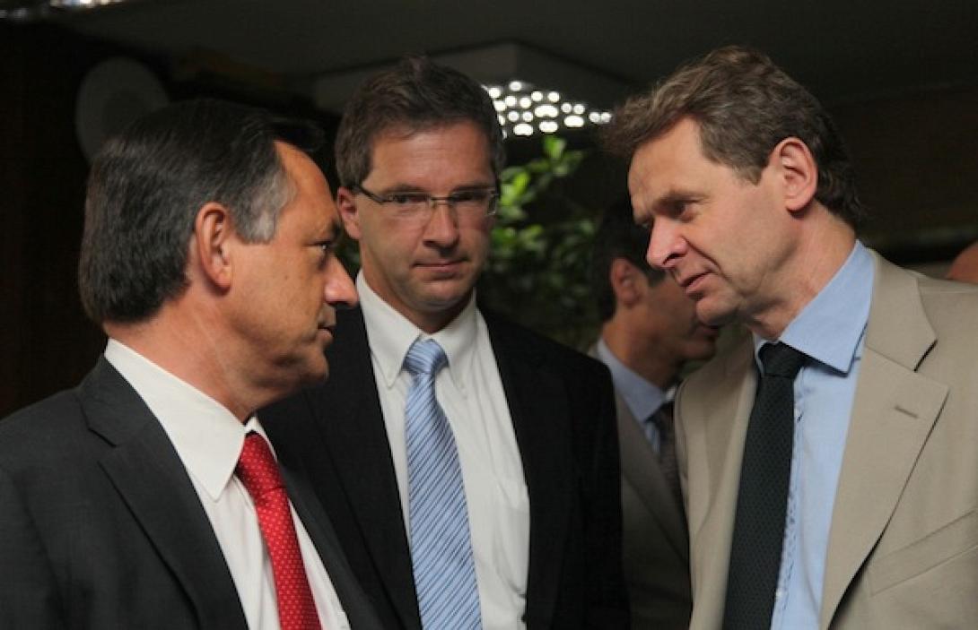 Ξανά στο τραπέζι το απόγευμα κυβέρνηση - τρόικα