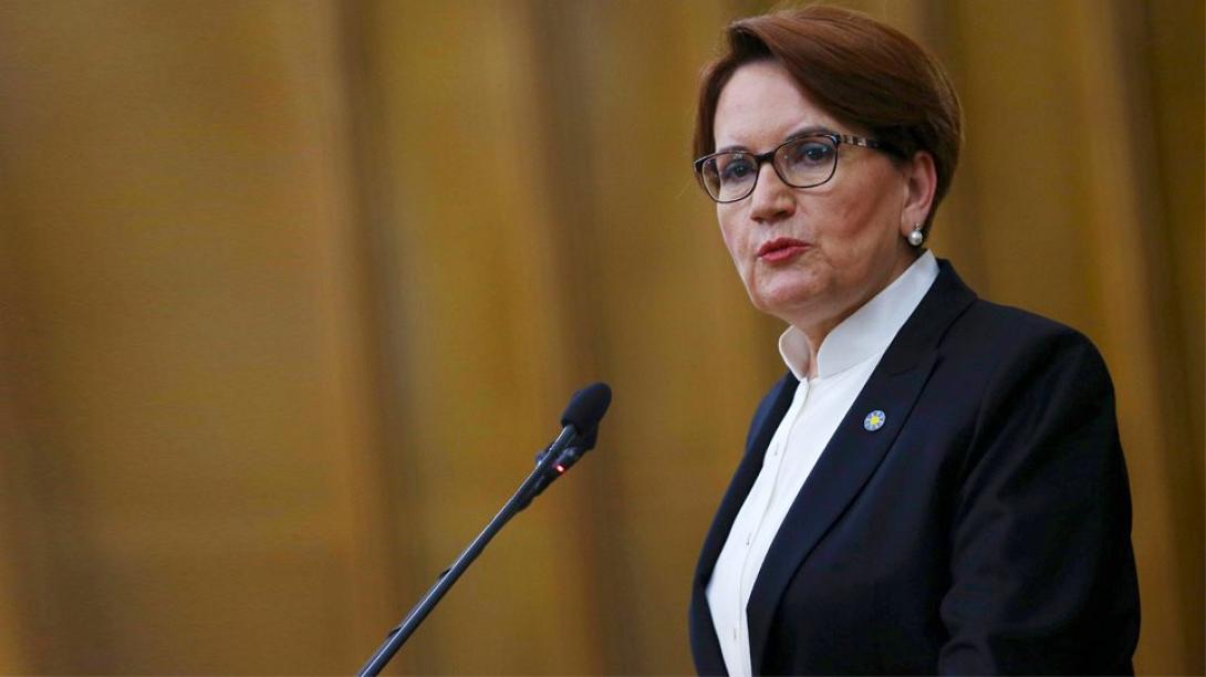 Μεράλ Ακσενέρ.jpg