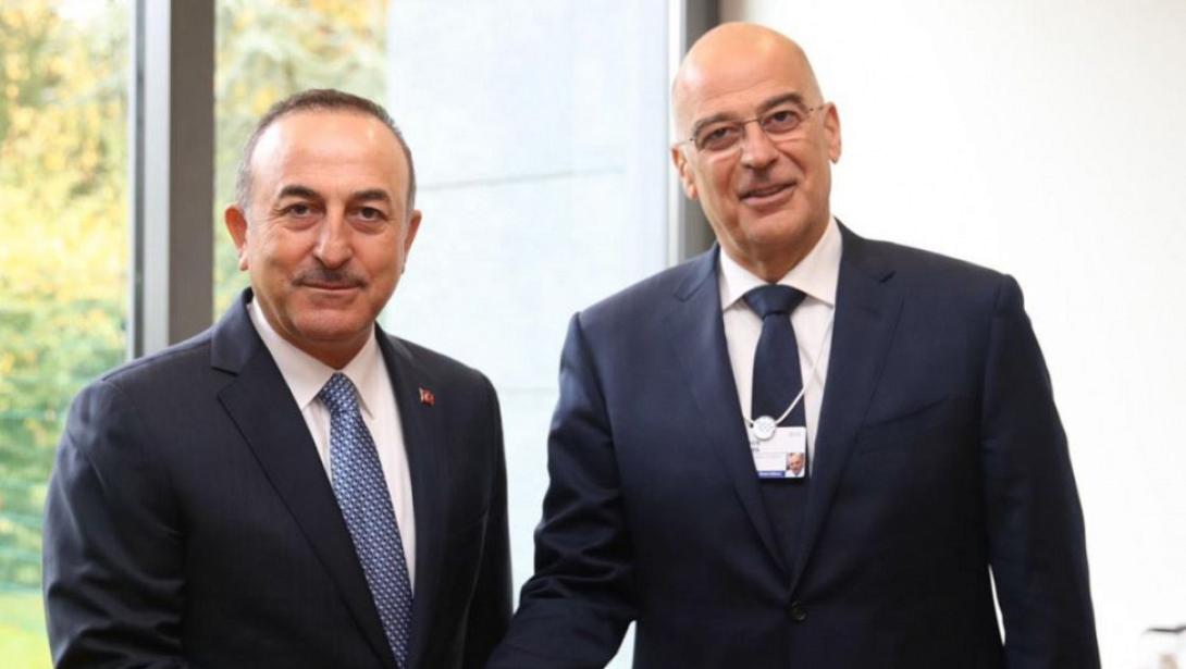 τσαβούσογλου δένδιας