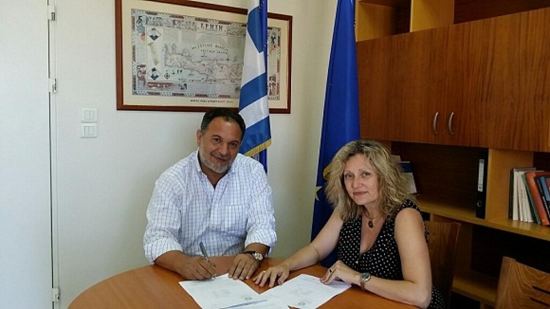 Έπεσαν οι υπογραφές για τσιμεντοστρώσεις στους δρόμους του Ηρακλείου