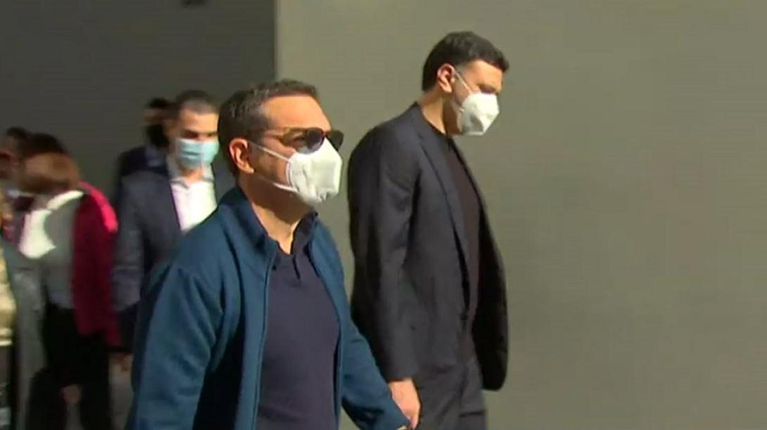 τσιπρας- εμβολιασμος