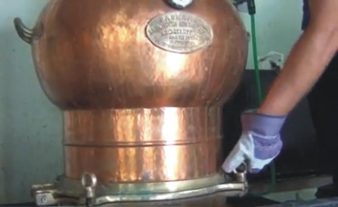 tsipouro_kazani.jpg