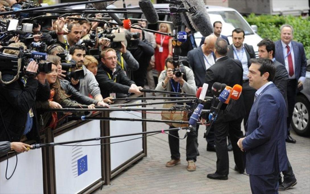 tsipras-sunodos-korufis.jpg