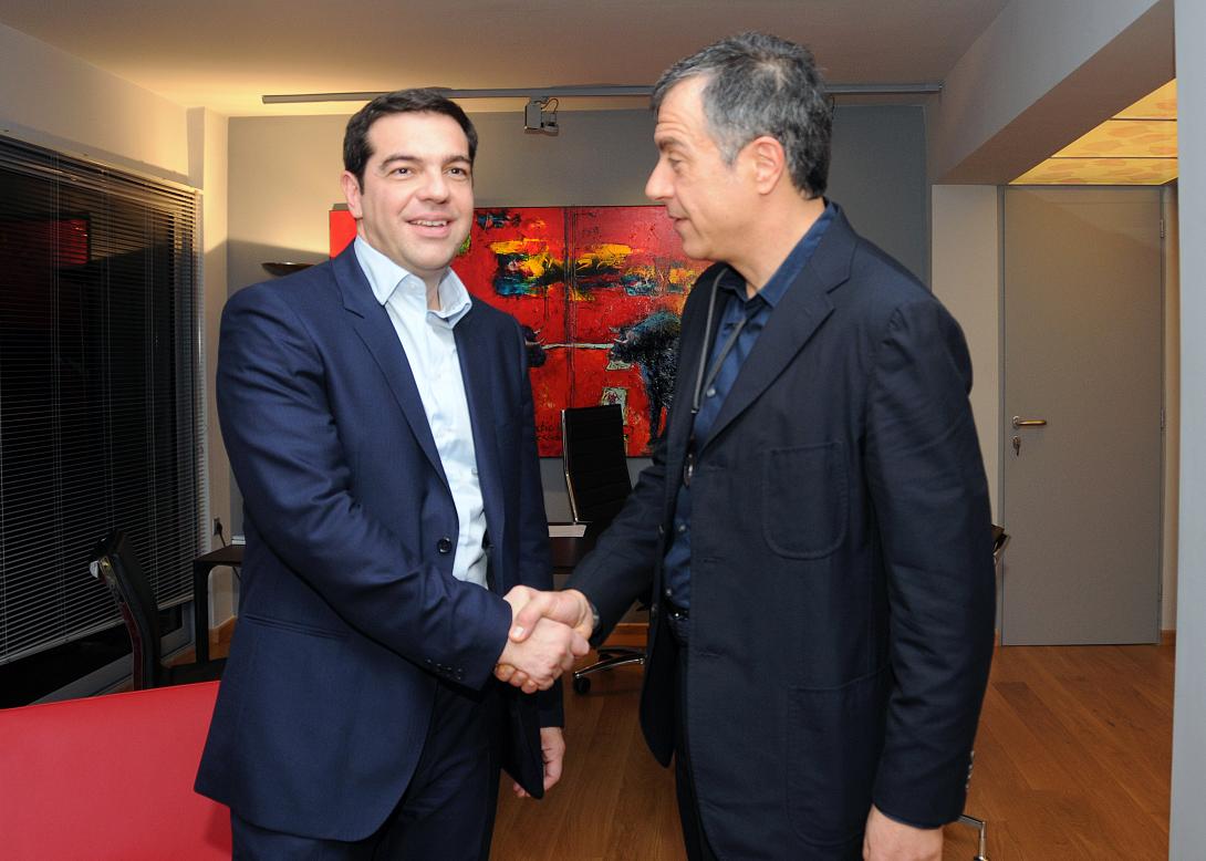 Στο Μέγαρο Μαξίμου ο Σταύρος Θεοδωράκης