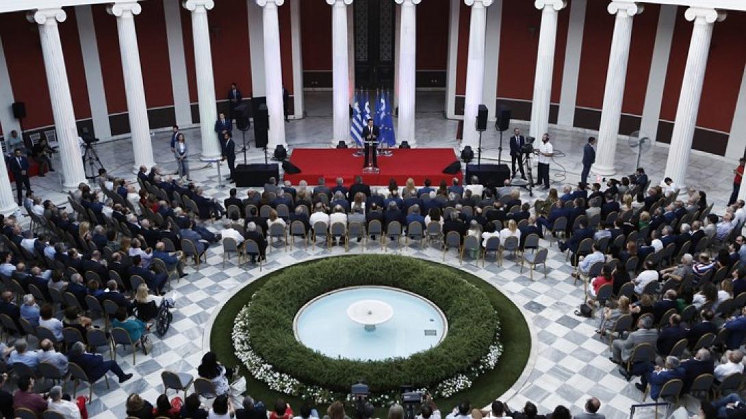 tsipras_zappeio.jpg