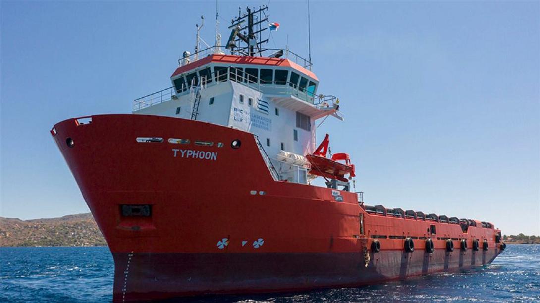 πλοίο Typhoon