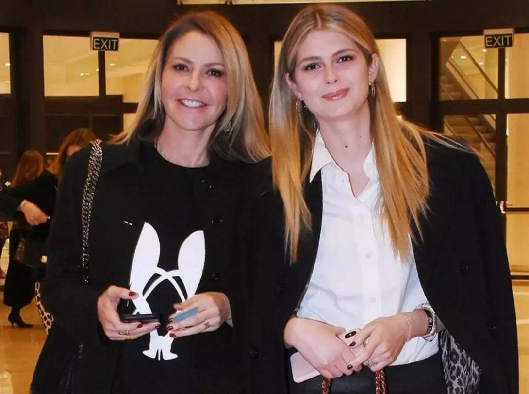 tzeni-mpalatsinoy-amalia-kostopoyloy.jpg