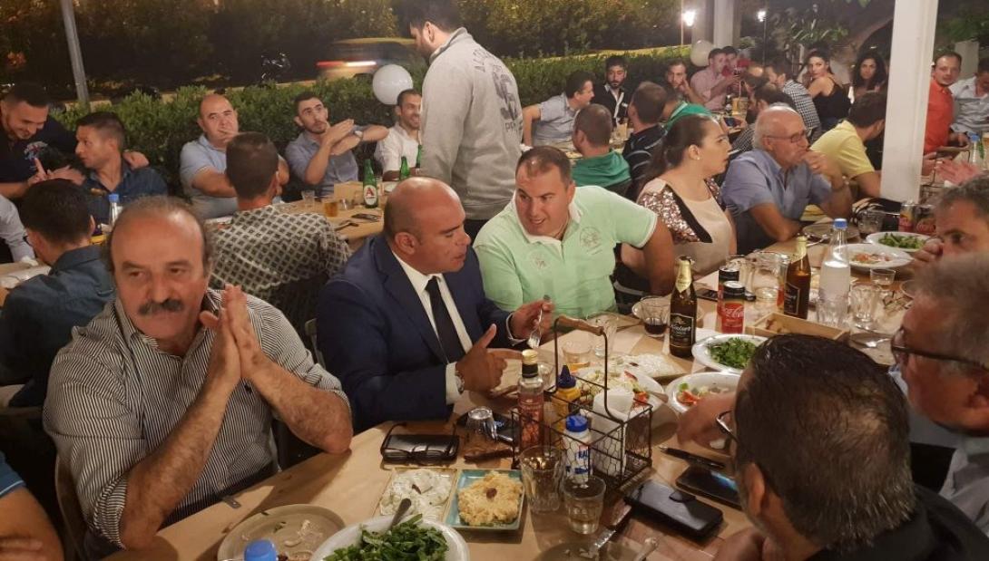 tzwrtzoglou1.jpg