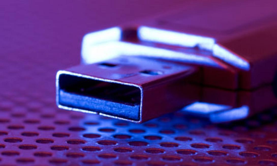 USB που μετατρέπεται σε πλατφόρμα ικανή για... κυβερνοεπιθέσεις!