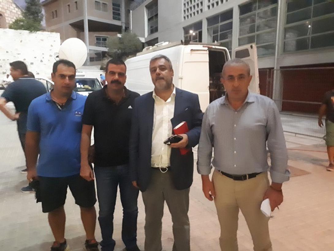 vardakis_vernardakis_pirosvestes_200917b.jpg