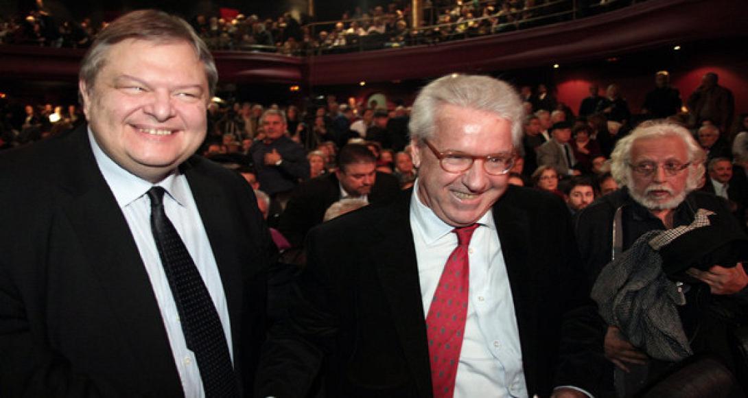 Ένα βήμα πριν τη συνεργασία ΠΑΣΟΚ - &quot;κίνηση των 58&quot; για τις ευρωεκλογές