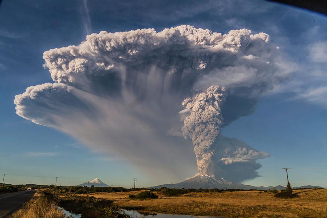 volcano-eruption-calbuco-chile-8_880.jpg