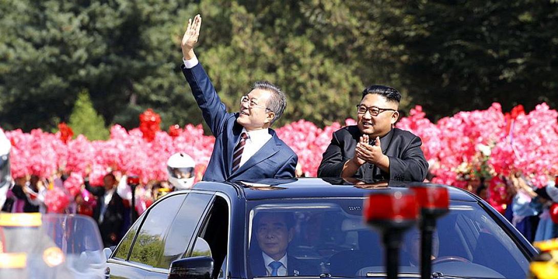 voreia-notiakorea.jpg