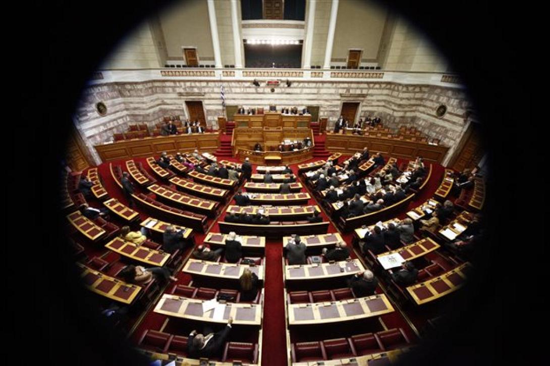 Πρόωρες Εκλογές έδειξε η ψηφοφορία - Απ' ευθείας μετάδοση στο eΚρήτη