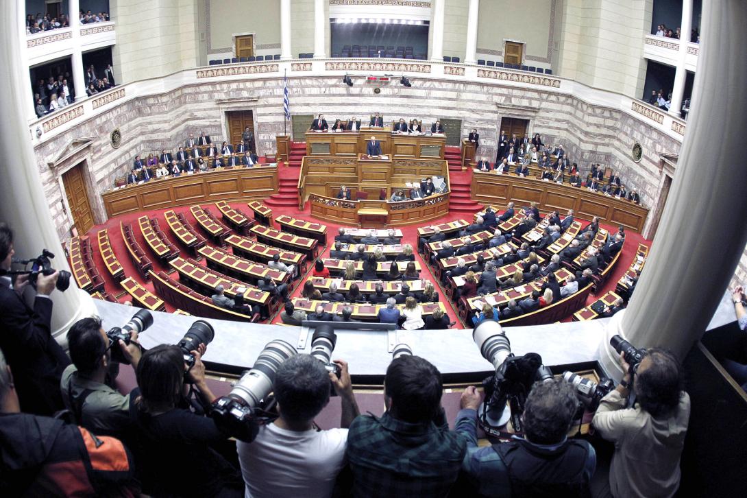Μεγάλο ενδιαφέρον ξένων ΜΜΕ για την ψηφοφορία στη Βουλή