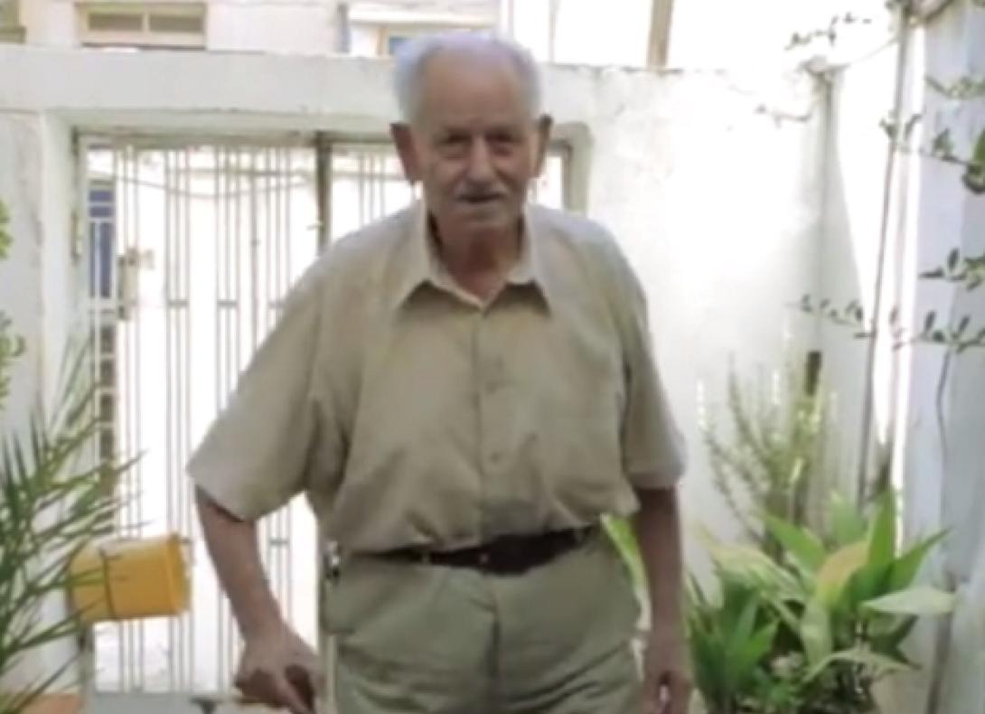 vourlas.png