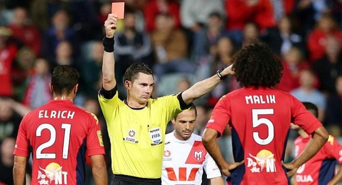 Ο Αυστραλός Ουίλιαμς σφυρίζει Ελλάδα-Κόστα Ρίκα