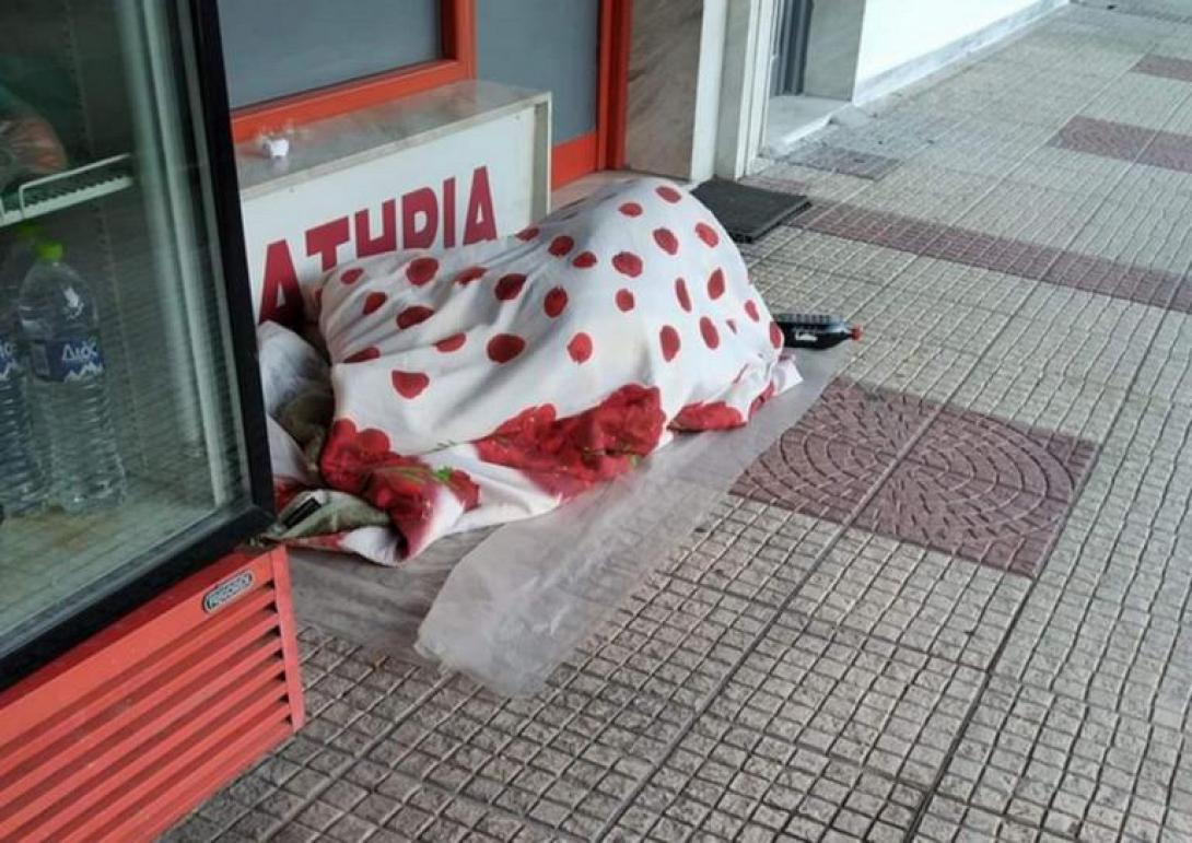 Δεν ήταν άστεγος! Κοιμόταν στον δρόμο από... επιλογή.jpg