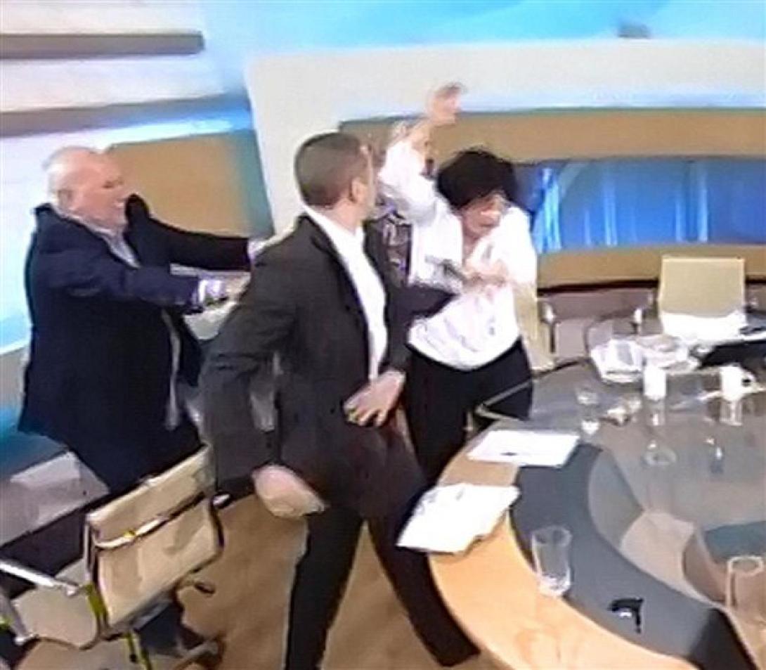 χαστούκι