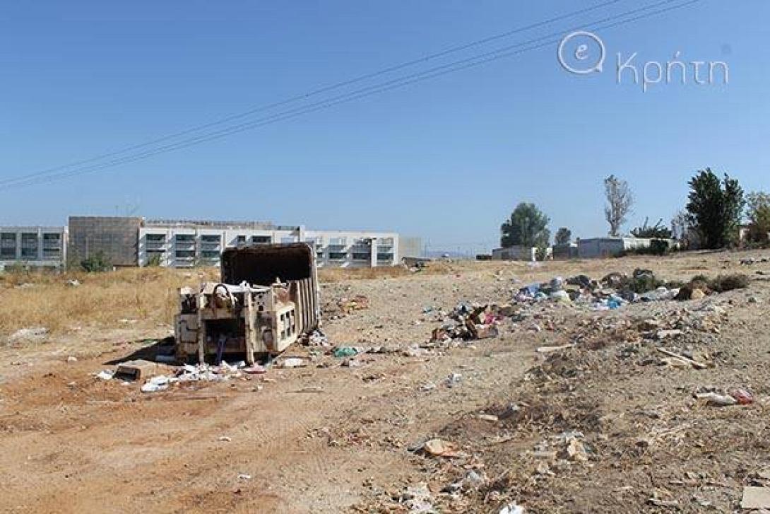 Η χωματερή πίσω από το Αστυνομικό Μέγαρο Ηρακλείου (φωτορεπορτάζ)